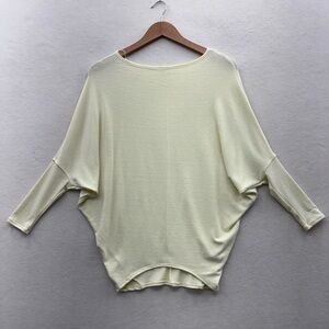 Charlotte Avery Women’s Small Boatneck Scuba Dolman Sleeve Knit Top Yellow